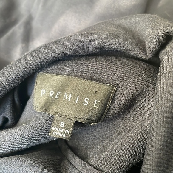 Blazer - Picture 3 of 3